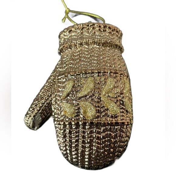 Ornaments Bundle of 4 Mitten Christmas Tree Ornaments (Bronze, Gold & Silver) - Picture 3 of 13